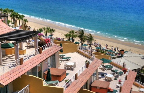 Libertad Resort | Oceanfront 2 Bedroom Villa, Valentines Day, Hot Tub overlooking Medano Beach