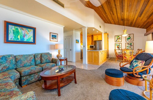Wailea Condo | Oceanfront 2BR Retreat with Stunning Views and Luxury Amenities Makena Surf B305