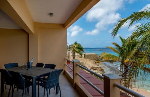 Kralendijk Apartment | Oceanfront Apartment Yellow Tail Snapper at Den Laman