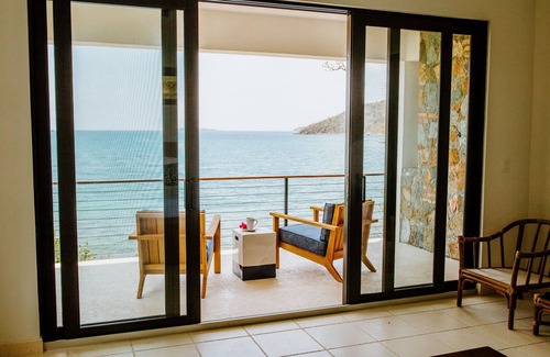 Estate Zootenvaal Villa | Oceanfront at Hurricane Hole
