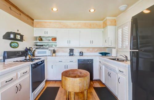 Cayucos House | Oceanfront Delight