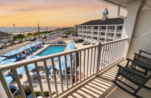 Cape May House | Oceanfront Escape | Two Spacious Suites, Pool, Sauna & Stunning Views
