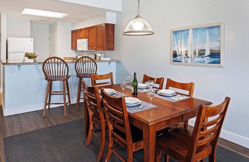 Ormond Beach Hotel | Oceanfront Escape w/Full Kitchen, Balcony & Easy Access to Daytona Fun