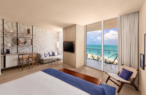 Downtown Cancun Hotel | Oceanfront Getaway | Spa, Marina, Swimming Pool + Puerto Cancun Golf