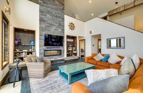 South Beach House | Oceanfront Home with Hot Tub, Sauna, 8 Mi to Newport