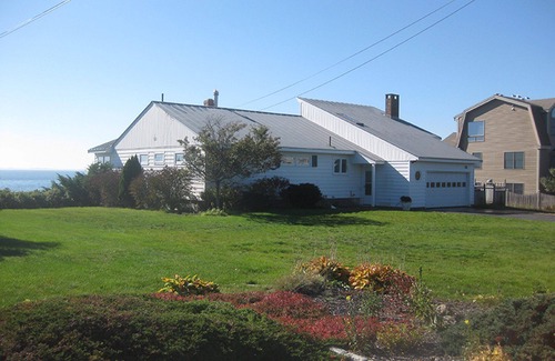 Scarborough House | Oceanfront House - Sweeping Views and Lots of Space