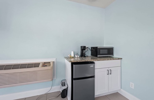 Fort Pierce Hotel | Oceanfront Inn II