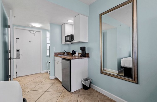 Fort Pierce Hotel | Oceanfront Inn