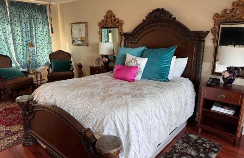 Western Shore House | Oceanfront Luxury Magical Views Sunset and Sunrise