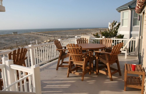 Holgate House | OceanFront,n nPrivate Beach Entrance.
