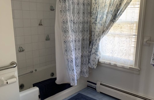 Easton's Point House | Oceanfront, Stunning Sunsets, Handicap Assessable, All Amenities