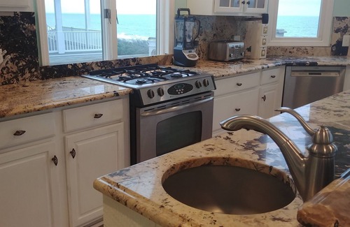 Indian Beach House | OCEANFRONT VICTORIAN MANSION HUGE 20' X 40' POOL/HOT TUB, PET FRIENDLY