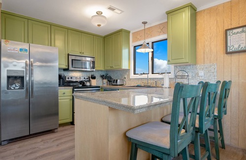 South Nags Head House | Oceanfront Views at Good Day Sunshine