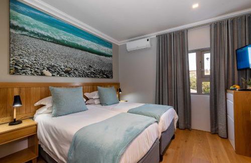 Struisbaai House | Oceans Guest House & Luxurious Apartments