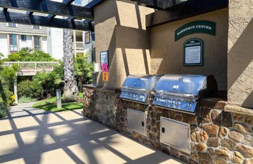 Townsite House | Oceanside Beach Condos