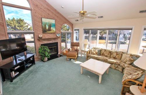 Corolla Light House | Oceanside, Community Pools, Community Tennis, 628, Corolla Time