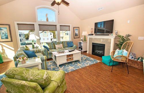 Whalehead Beach House | Oceanside, Hot Tub, Community Pool, CB51, OBXcape