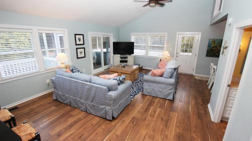 Tuckahoe House | Oceanside, Private Pool, Walking distance to town of Duck, Foosball, T3, Bella Vita