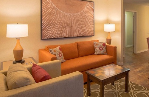Ellinor Heights Resort | OCEANVIEW, 2B/2B Condo on Ormond Beach, 10 miles from Daytona