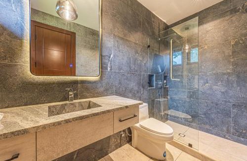 Ballena Villa | Oceanview Villa Mountain Green