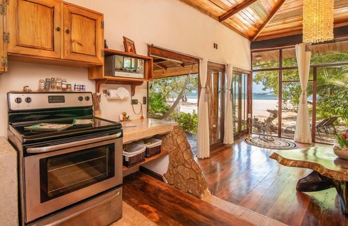 Tamarindo Cabin | Ocho Artisan Bungalows - Adults only