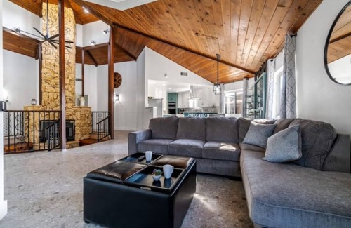 Visalia House | OctaFarmRetreat π³ Gateway To Sequoia Natl Park π