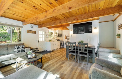 Cold Springs Cabin | OCTOBER Enchanting at Cedar Pine Retreat! Enjoy Spooky Events every weekend!