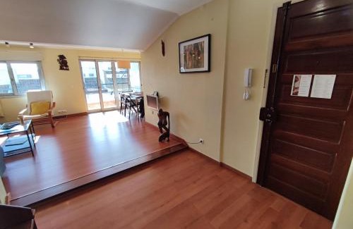 Paco De Arcos Apartment | Oeiras, 2 bedroom apartment w balcony and barbecue next to Parque dos Poetas
