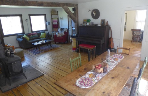 Moretown House | Off Grid Mountain Farmhouse with amazing views, soaking tub, seclusion, internet