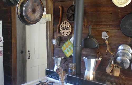 Moretown House | Off Grid Mountain Farmhouse with amazing views, soaking tub, seclusion, internet