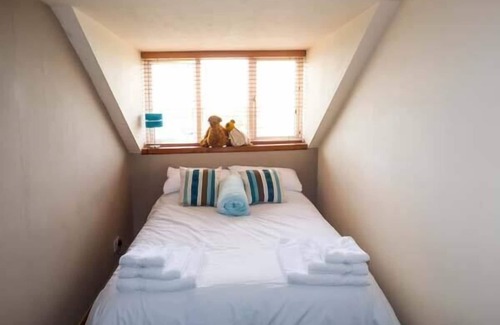 Hixon Cottage | Off Puddle Hill