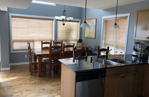 Central Okanagan Cottage | Off season rates. Fire table, steps to pool fantastic view!