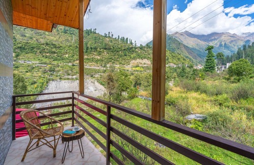 Kullu Bed & Breakfast | Offbeat Pulga by PACK