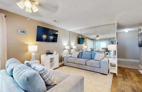 Avon Apartment | Ohana's Blue Moon #2-IC