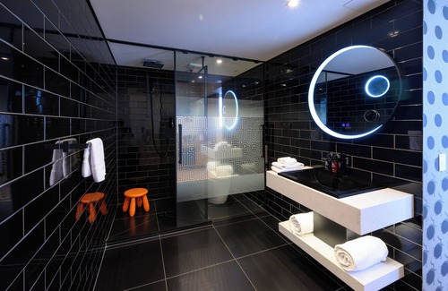 Auckland Central Business District Hotel | Ohtel Auckland