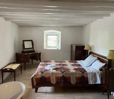 idhra Villa | Oikonomou Mansion