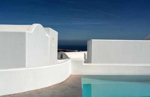 Fira Hotel | Oikos Santorini Living Concept