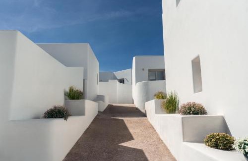 Fira Hotel | Oikos Santorini Living Concept