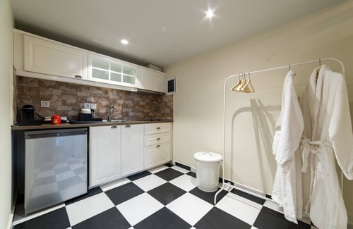 Potos Bed & Breakfast | Oinoelia Luxury Suites & Residence
