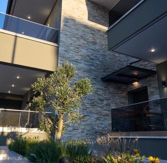Nea Peramos Apartment | Oisymi Luxury Studios