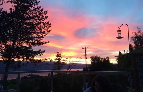 Okanagan-Similkameen House | Okanagan wine country with a view, pool and private hot tub