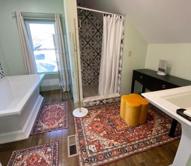 Springfield House | Okemo Mountain Resort 18 Miles Away Book Now Enjoy Skiing