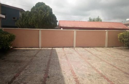 Benin City Apartment | Oko Courts MU1 3 BR Apartment with SWIMMING POOL