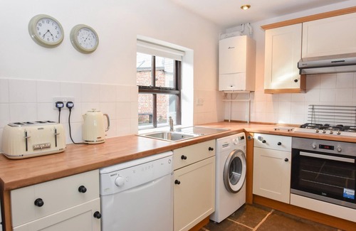 Ryde Apartment | Old Byre Little Upton Farm
