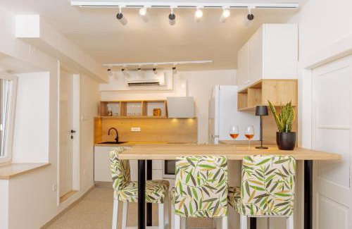 Lastovo Apartment | Old Charming House