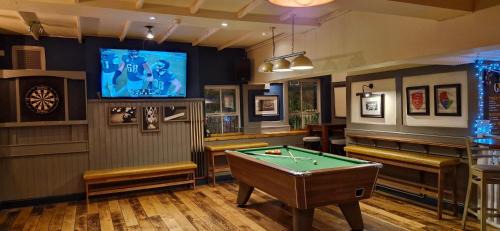 Hull Hotel | Old Grey Mare Inn by Greene King Inns