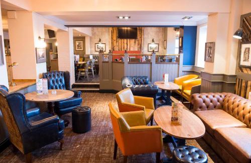 Hull Hotel | Old Grey Mare Inn by Greene King Inns
