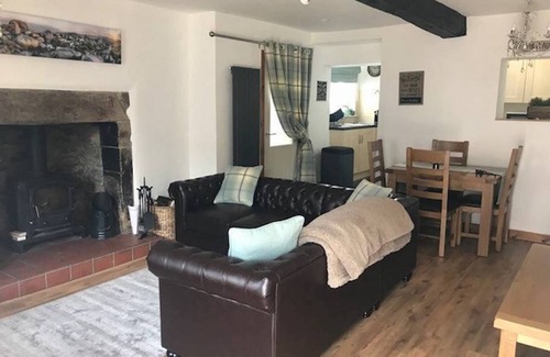 Hope Valley Cottage | Old Hall Cottage