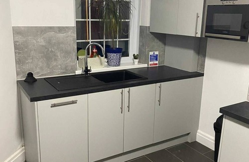 Exeter Cottage | Old Lodge-Imperial - 2 Min walk to the university