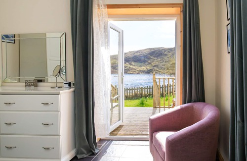 Lewis and Harris Cottage | OLD MISSION HALL, pet friendly, country holiday cottage in Cromore